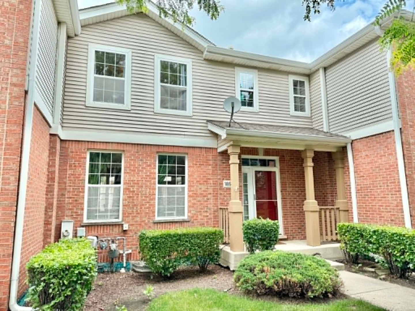 18614 W Point Drive, Tinley Park, IL 60477 18614 W Point Drive, Tinley Park, IL 60477