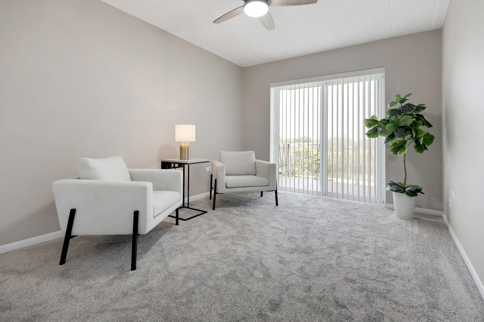 2900 Maple Avenue, #17E, Downers Grove, IL 60515