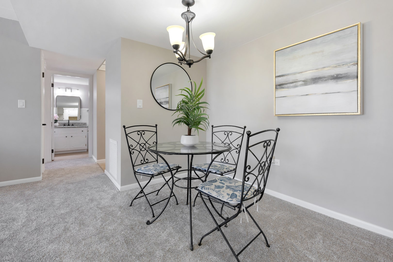 2900 Maple Avenue, #17E, Downers Grove, IL 60515