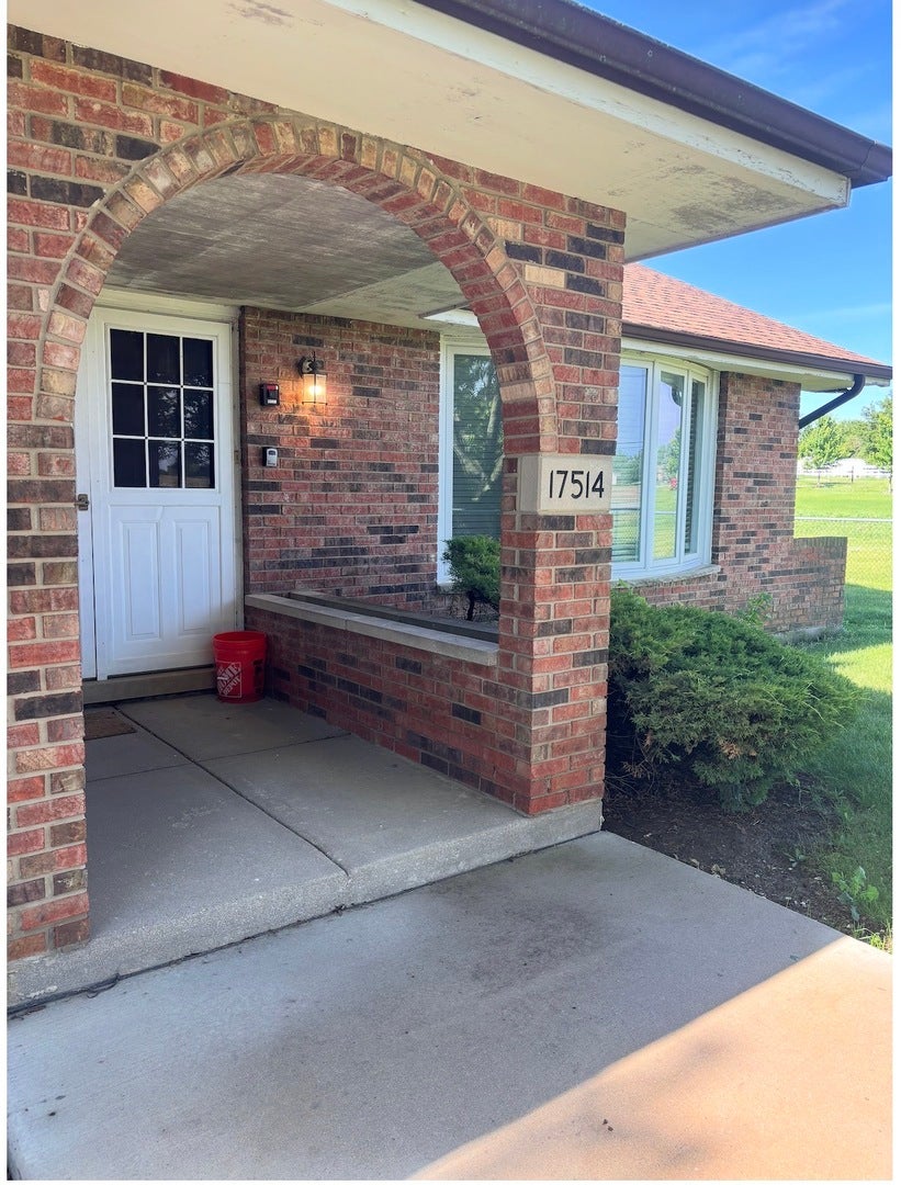 Property photo for 17514 S Robert Emmett Drive, Homer Glen, IL