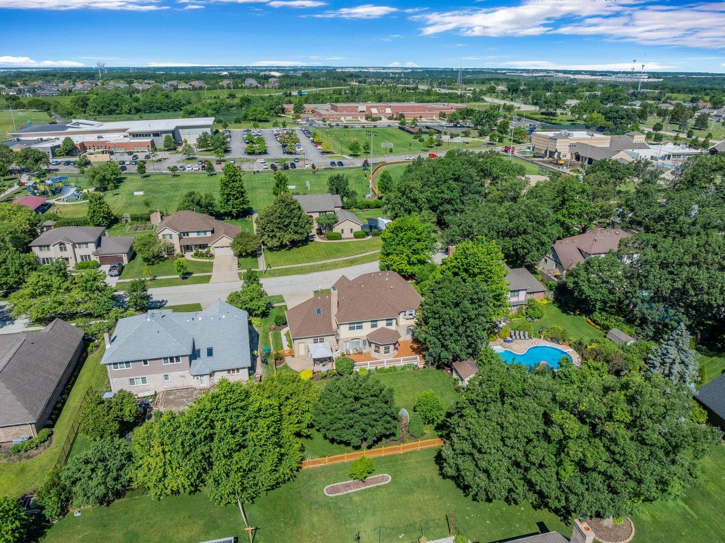 1233 Eagle Crest Drive, Lemont, IL 60439 1233 Eagle Crest Drive, Lemont, IL 60439