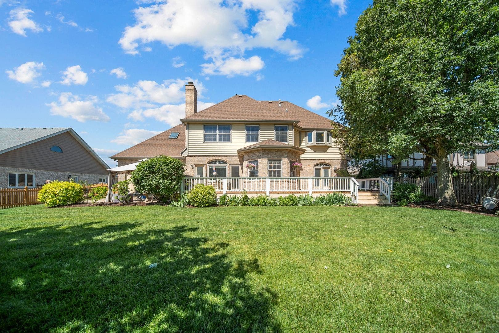 1233 Eagle Crest Drive, Lemont, IL 60439 1233 Eagle Crest Drive, Lemont, IL 60439