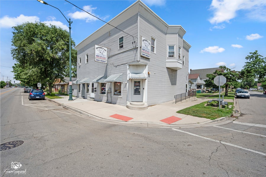 Property photo for 435 E Jackson Street, Joliet, IL