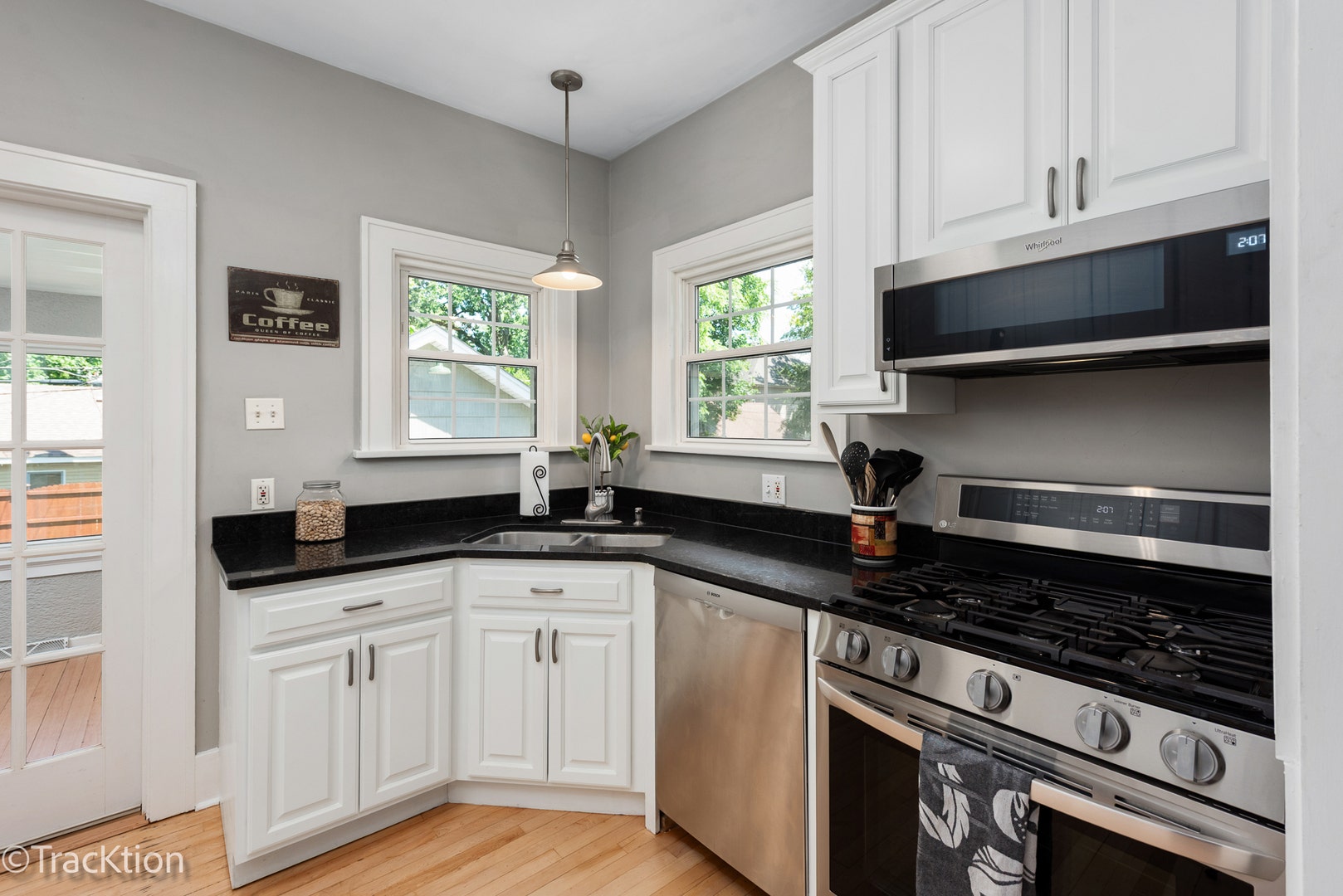 4941 Oakwood Avenue, Downers Grove, IL 60515 4941 Oakwood Avenue, Downers Grove, IL 60515
