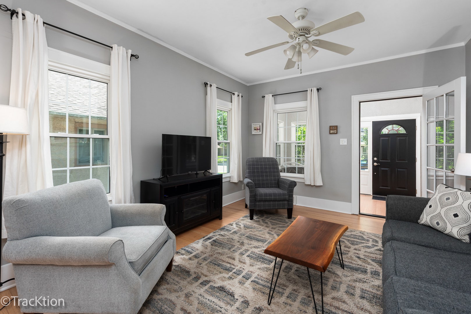 4941 Oakwood Avenue, Downers Grove, IL 60515 4941 Oakwood Avenue, Downers Grove, IL 60515