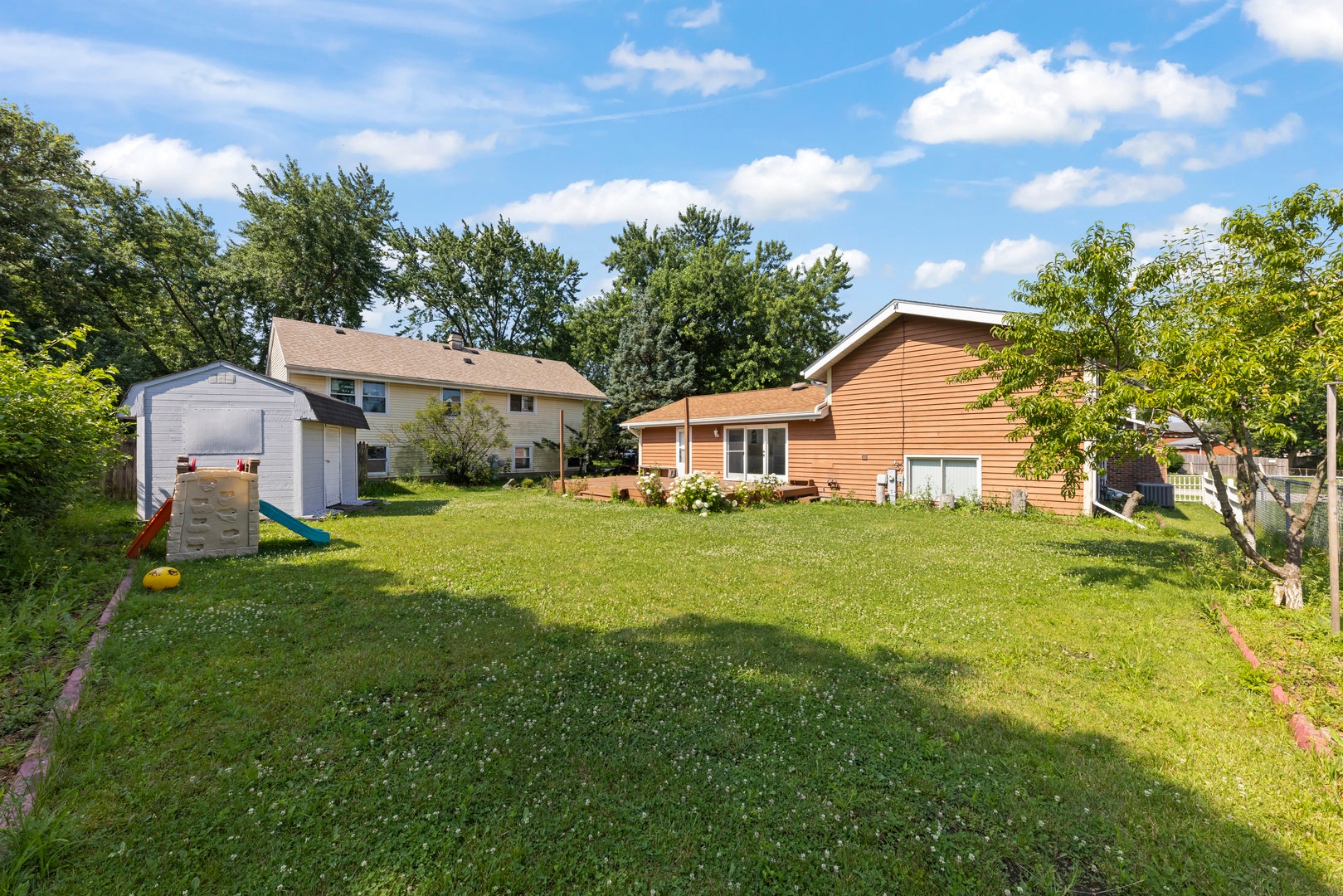 219 Kedvale Court, Bolingbrook, IL 60440