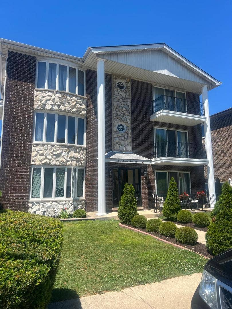 Property photo for 11250 Moraine Drive, Palos Hills, IL