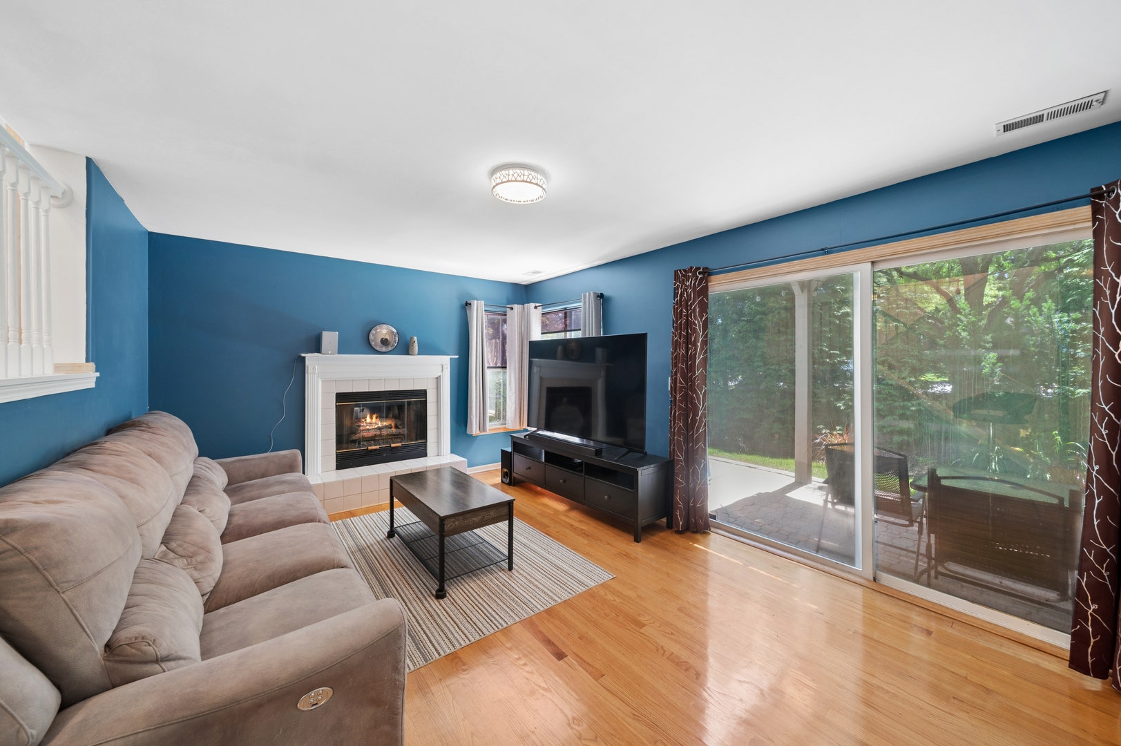 2347 Old George Way, Downers Grove, IL 60515 2347 Old George Way, Downers Grove, IL 60515