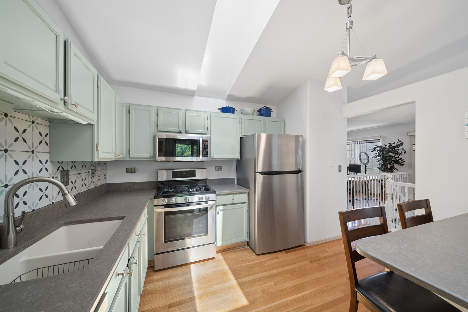 2347 Old George Way, Downers Grove, IL 60515 2347 Old George Way, Downers Grove, IL 60515