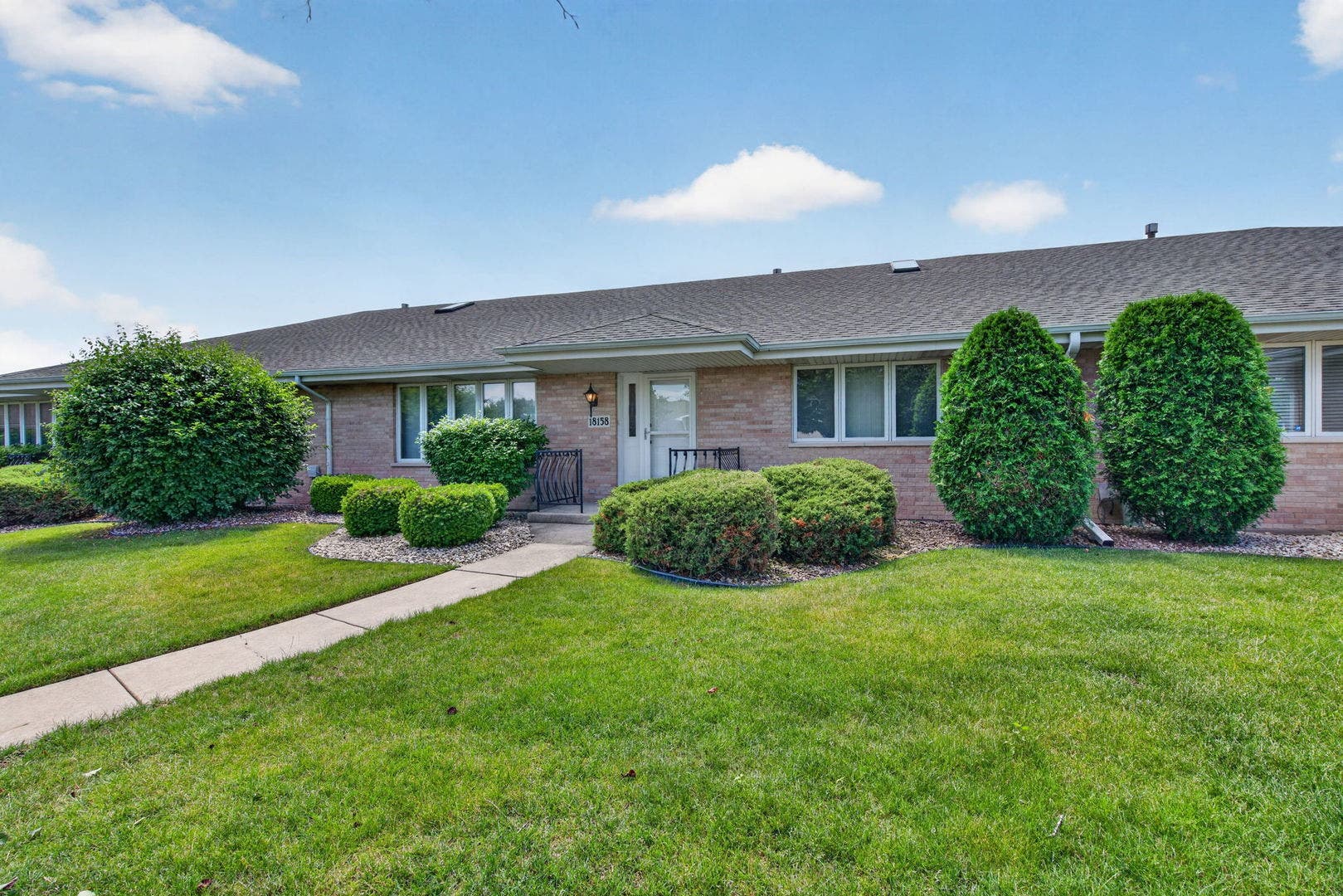 18158 Vermont Court, Orland Park, IL 60467 18158 Vermont Court, Orland Park, IL 60467