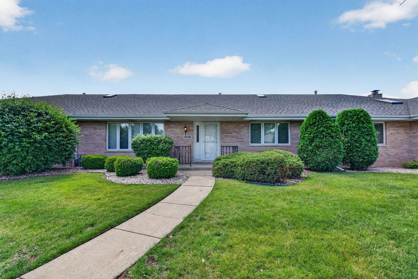 18158 Vermont Court, Orland Park, IL 60467 18158 Vermont Court, Orland Park, IL 60467