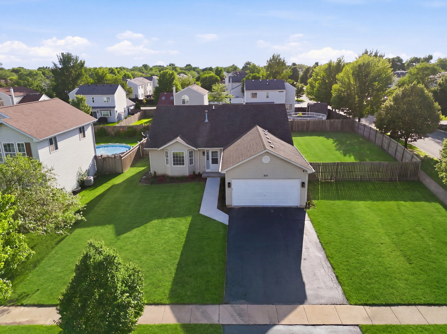 805 Thorn Creek Drive, Joliet, IL 60436 805 Thorn Creek Drive, Joliet, IL 60436