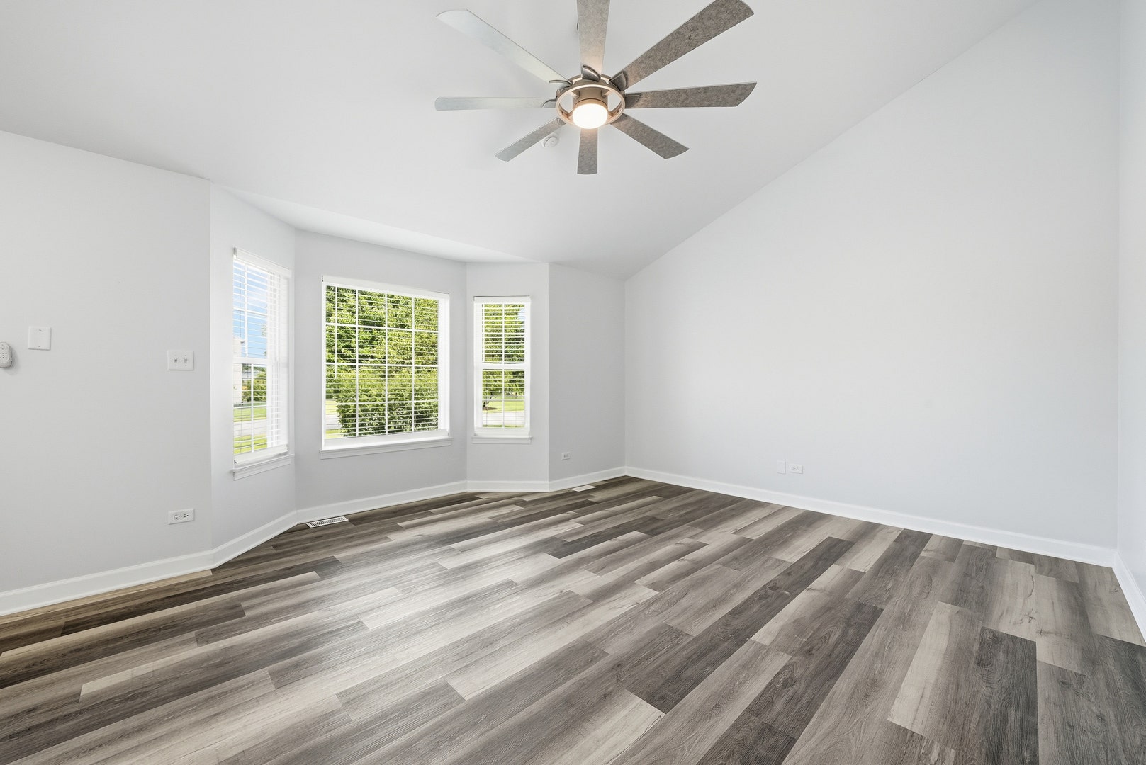 805 Thorn Creek Drive, Joliet, IL 60436 805 Thorn Creek Drive, Joliet, IL 60436