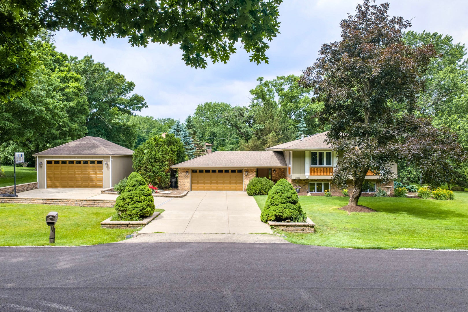 13600 S Longview Drive, Homer Glen, IL 60491