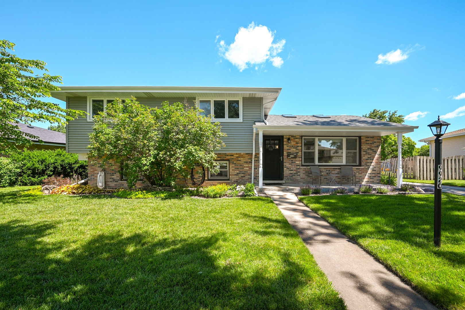 9920 La Reina Real Street, Orland Park, IL 60462 9920 La Reina Real Street, Orland Park, IL 60462