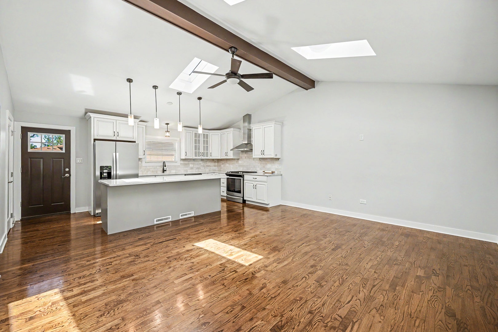 9920 La Reina Real Street, Orland Park, IL 60462 9920 La Reina Real Street, Orland Park, IL 60462