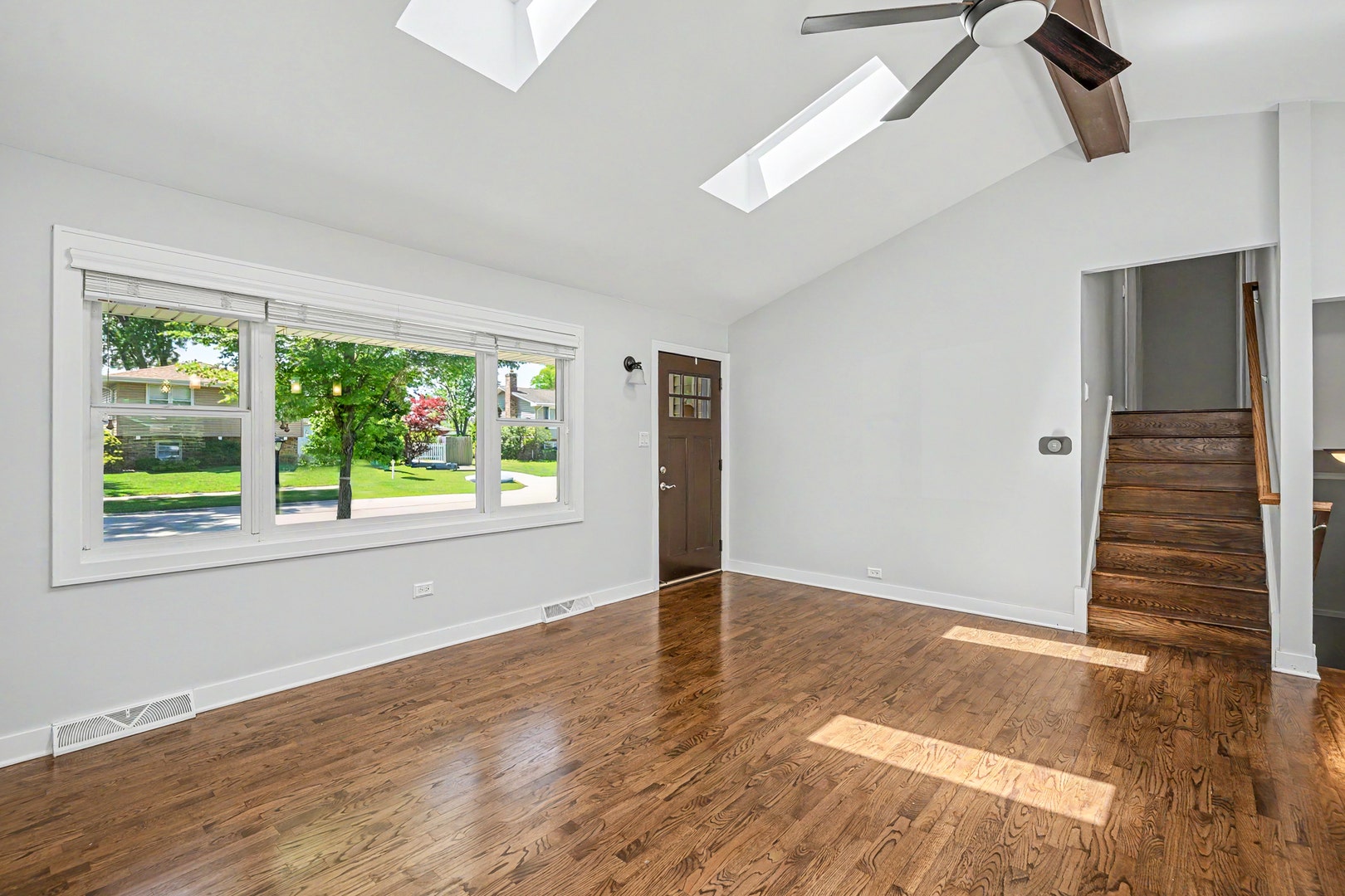 9920 La Reina Real Street, Orland Park, IL 60462 9920 La Reina Real Street, Orland Park, IL 60462