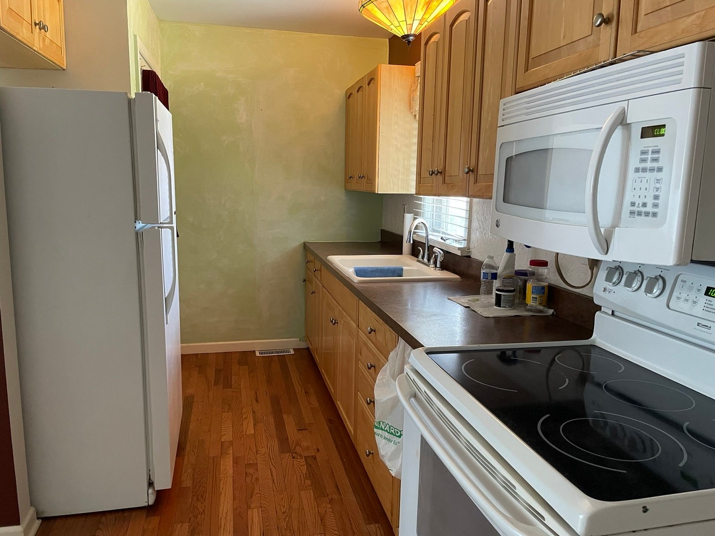 6872 W 173rd Place SW, Tinley Park, IL 60477 2nd floor of garage