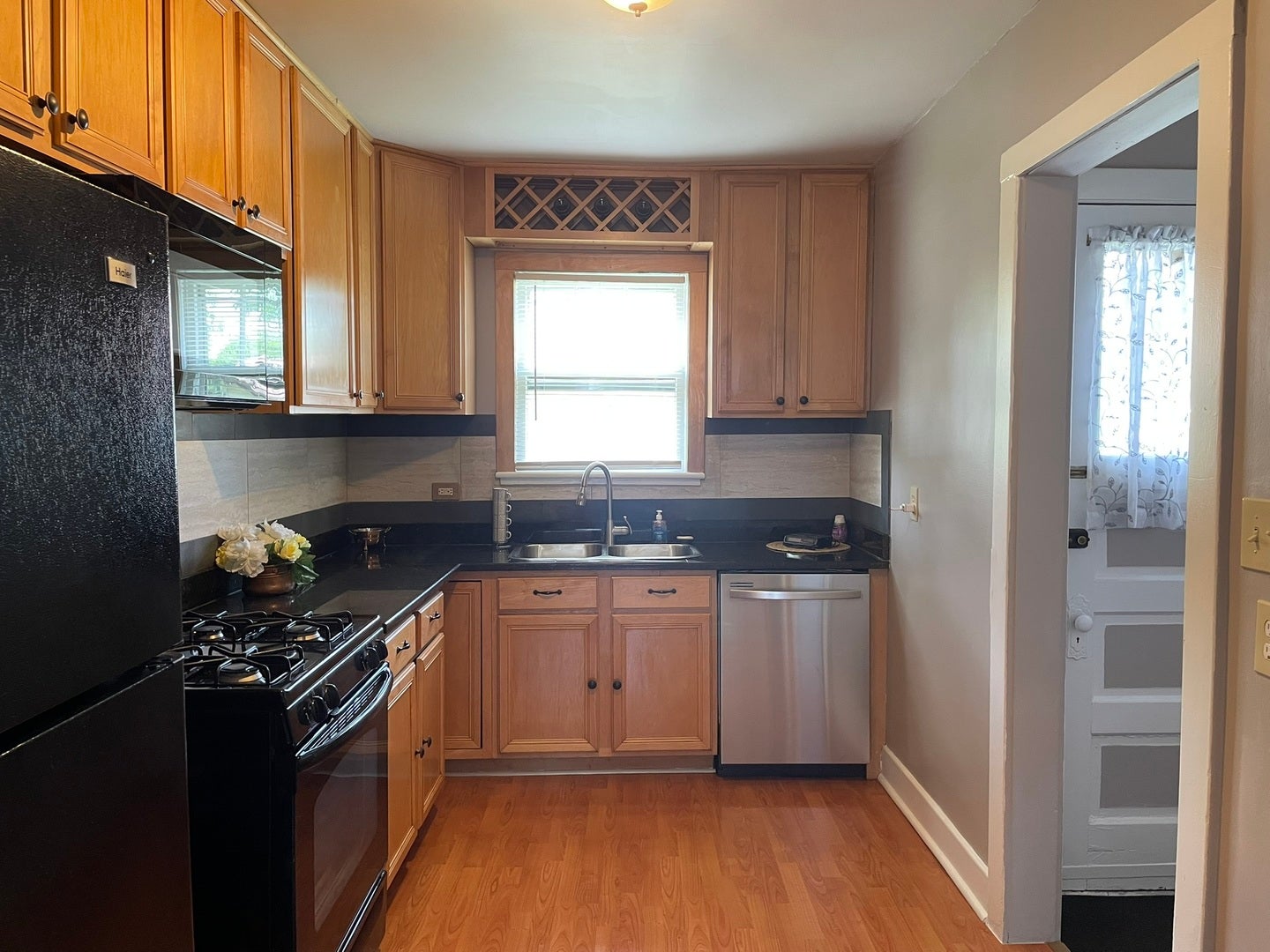 6872 W 173rd Place SW, Tinley Park, IL 60477 1st floor