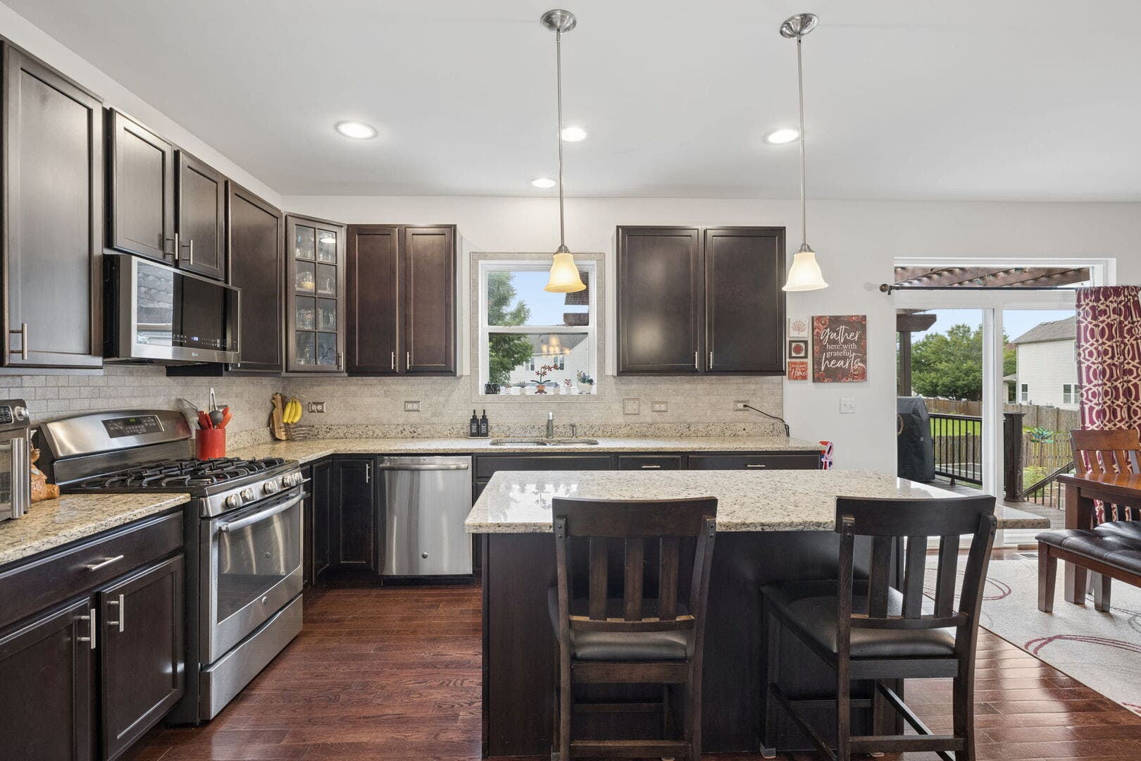 903 Foxview Drive, Joliet, IL 60431 903 Foxview Drive, Joliet, IL 60431
