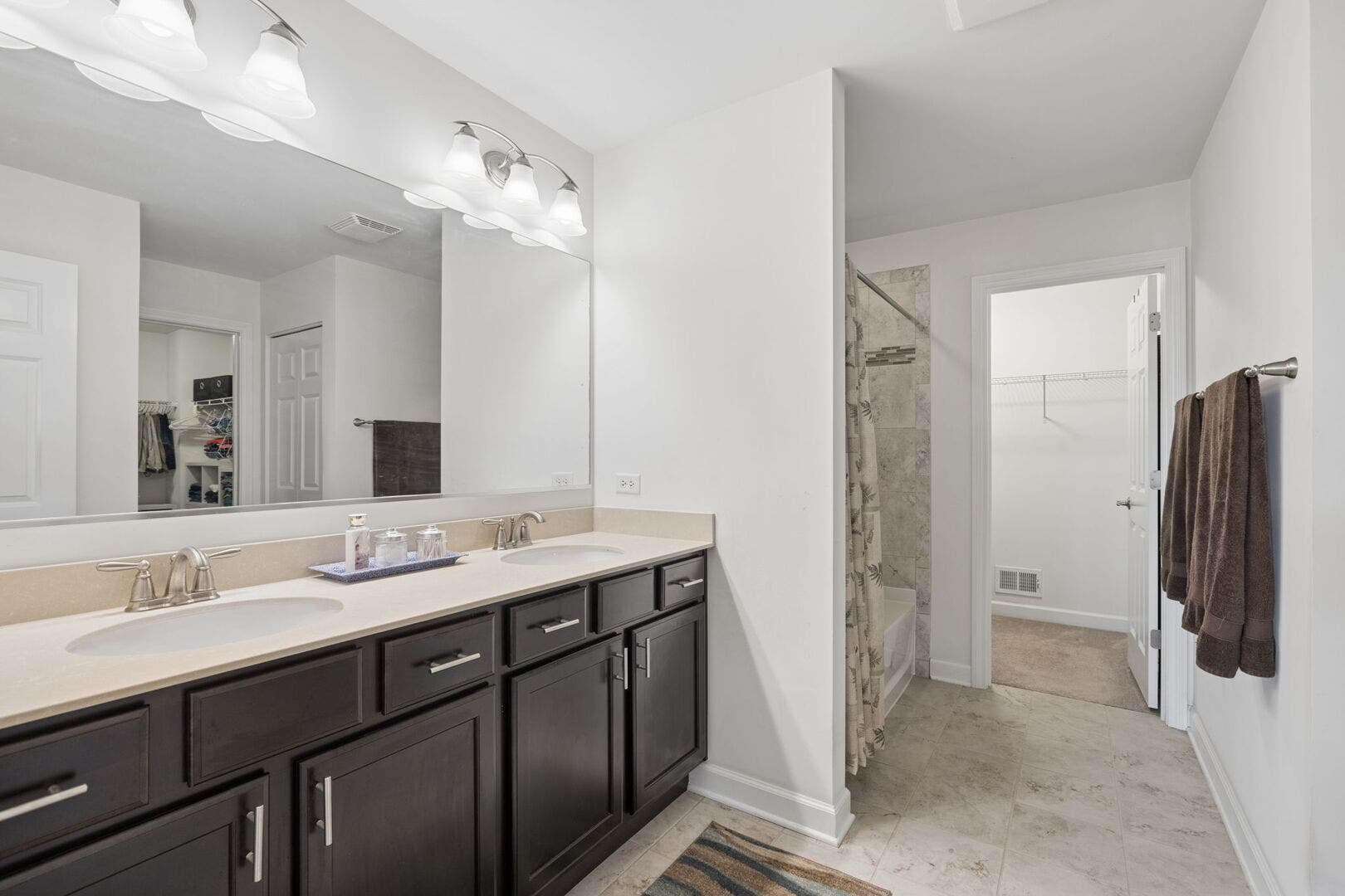 903 Foxview Drive, Joliet, IL 60431 903 Foxview Drive, Joliet, IL 60431