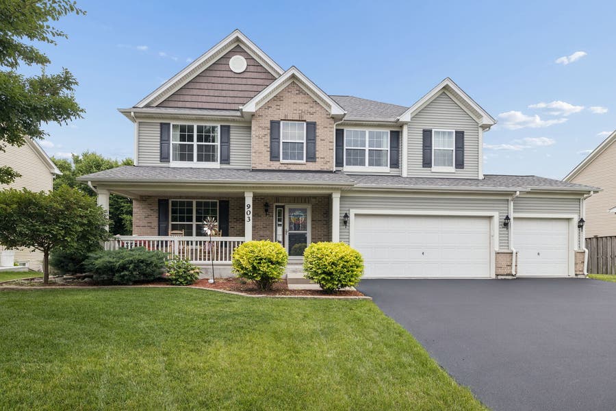 Property photo for 903 Foxview Drive, Joliet, IL