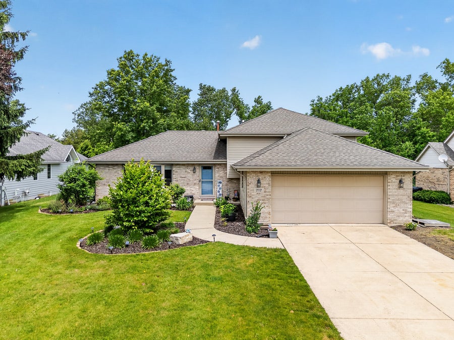 Property photo for 717 Naoma Drive, Crete, IL