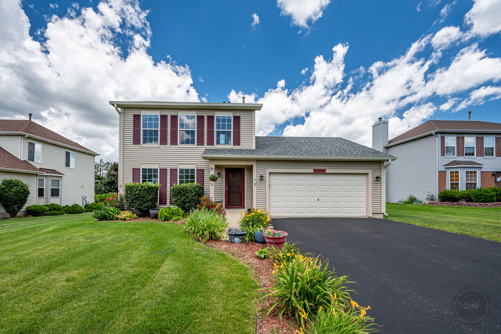 299 Clarendon Lane, Bolingbrook, IL 60440