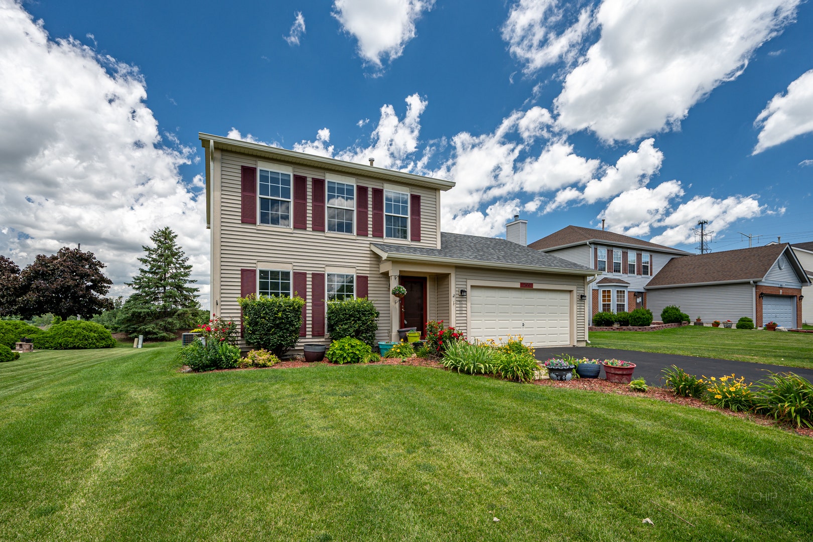 299 Clarendon Lane, Bolingbrook, IL 60440