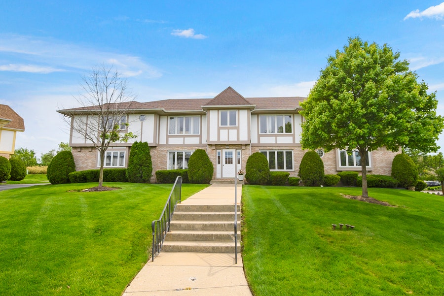 Property photo for 19 Saint Moritz Drive, #201, Palos Park, IL