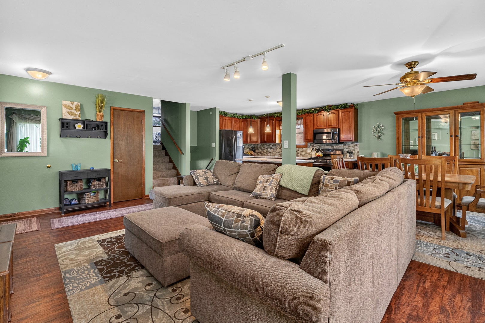 7625 173rd Street, Tinley Park, IL 60477 7625 173rd Street, Tinley Park, IL 60477