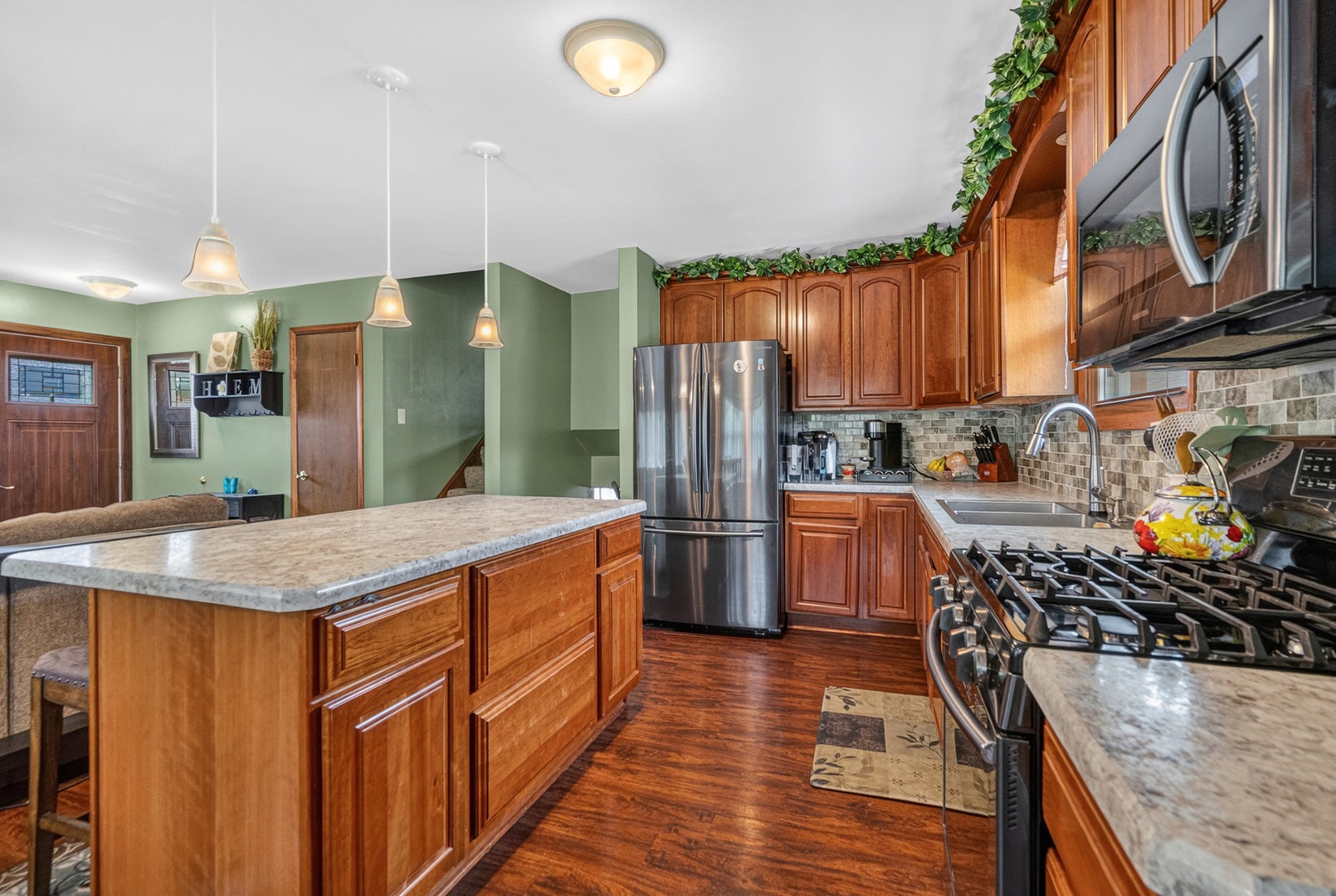 7625 173rd Street, Tinley Park, IL 60477 7625 173rd Street, Tinley Park, IL 60477