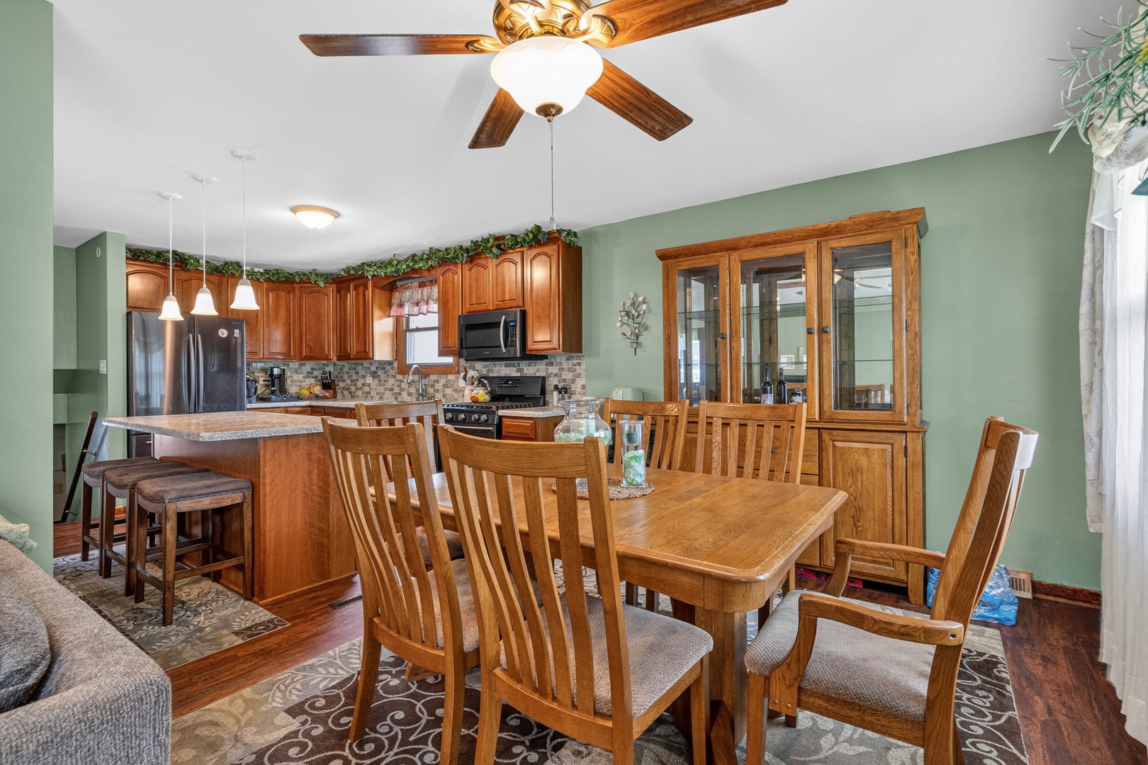 7625 173rd Street, Tinley Park, IL 60477 7625 173rd Street, Tinley Park, IL 60477