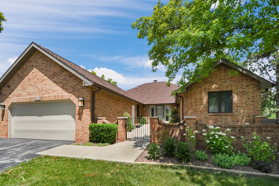 Property photo for 7826 W Golf Drive, #7826, Palos Heights, IL