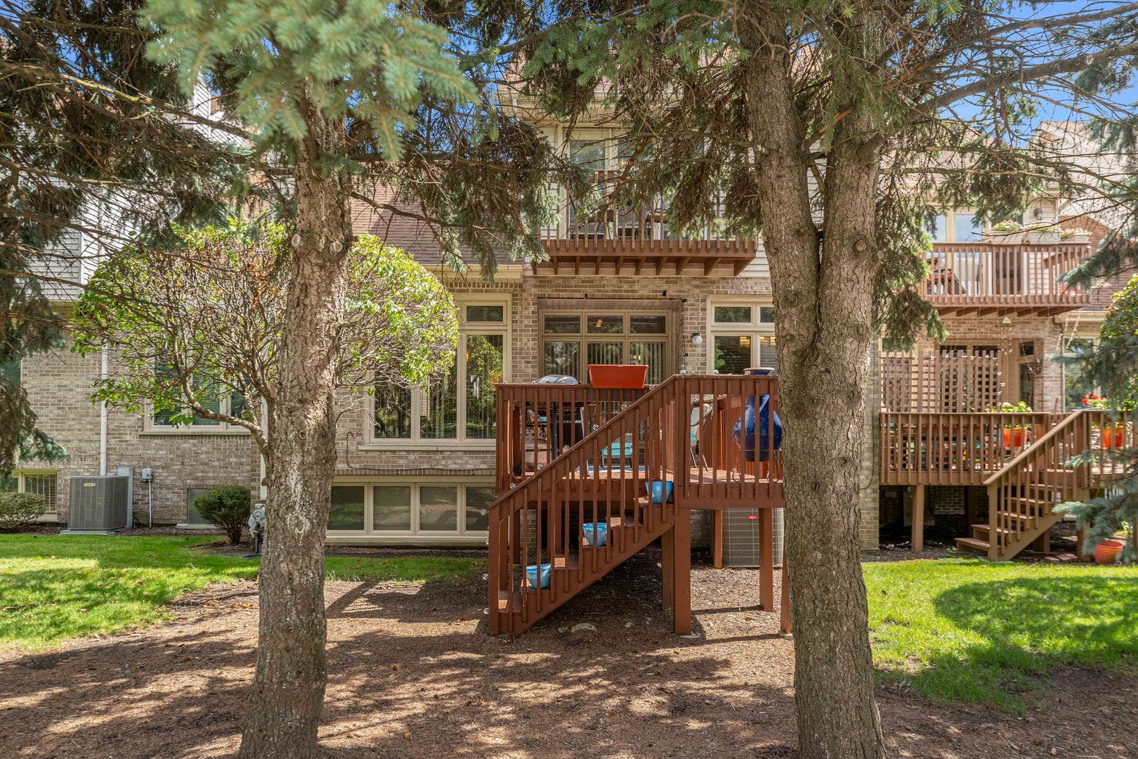 6930 Lexington Court, Tinley Park, IL 60477