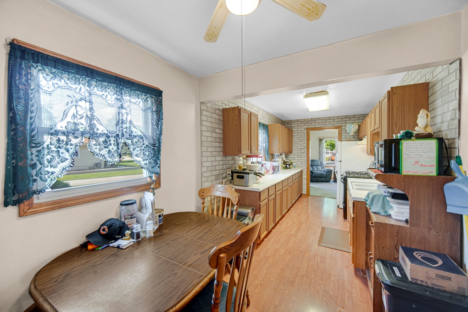 16914 Sayre Avenue, Tinley Park, IL 60477