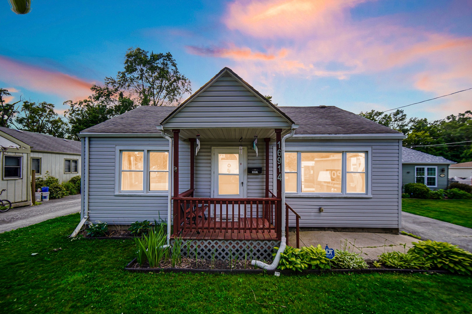 16914 Sayre Avenue, Tinley Park, IL 60477