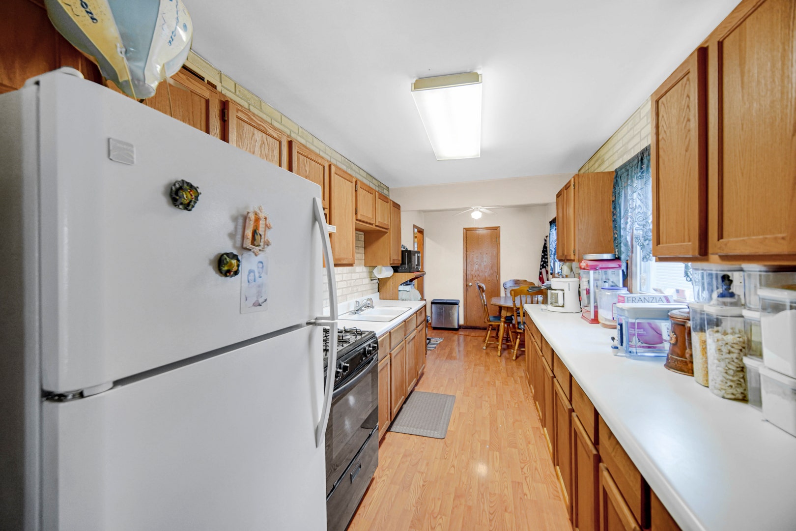 16914 Sayre Avenue, Tinley Park, IL 60477