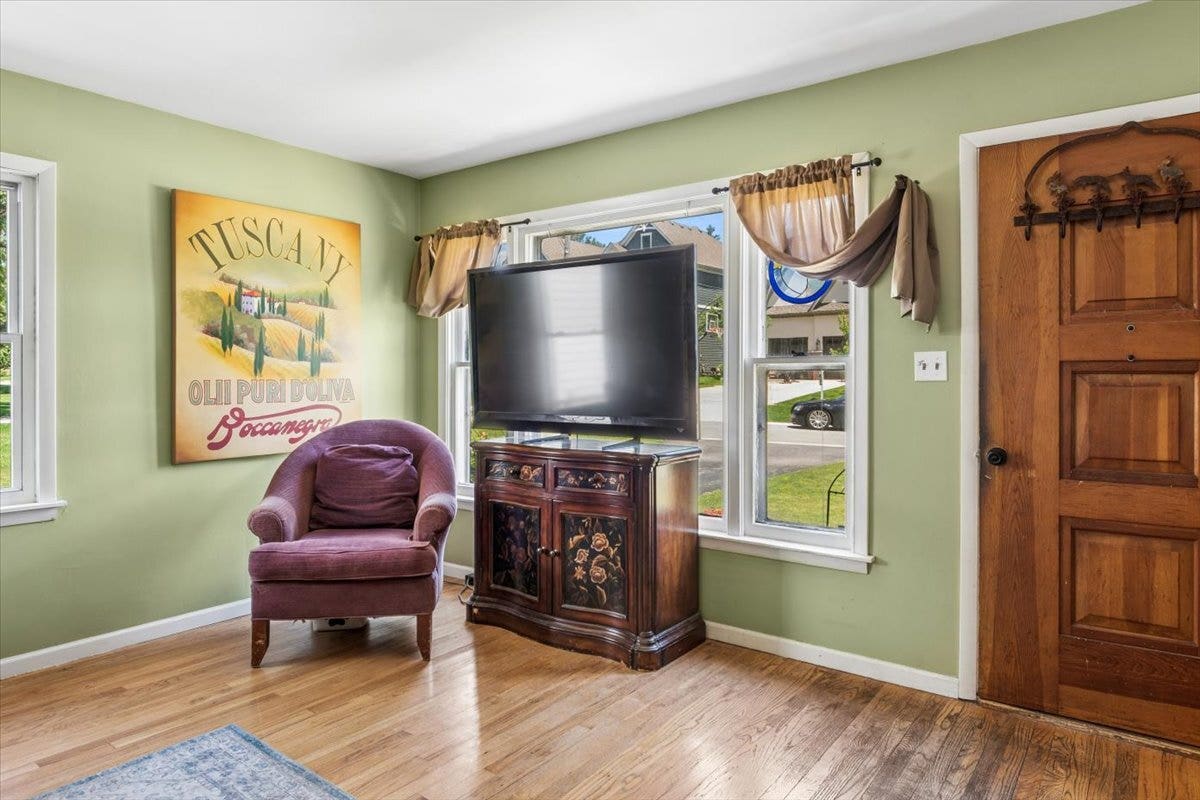 4532 Sherwood Avenue, Downers Grove, IL 60515 4532 Sherwood Avenue, Downers Grove, IL 60515