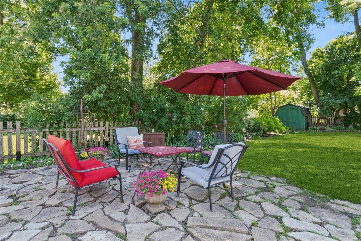 4532 Sherwood Avenue, Downers Grove, IL 60515 4532 Sherwood Avenue, Downers Grove, IL 60515