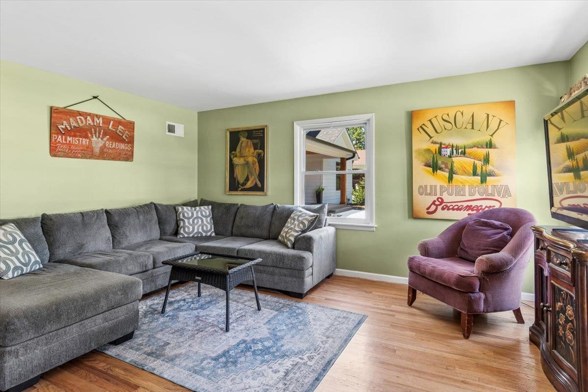 4532 Sherwood Avenue, Downers Grove, IL 60515 4532 Sherwood Avenue, Downers Grove, IL 60515