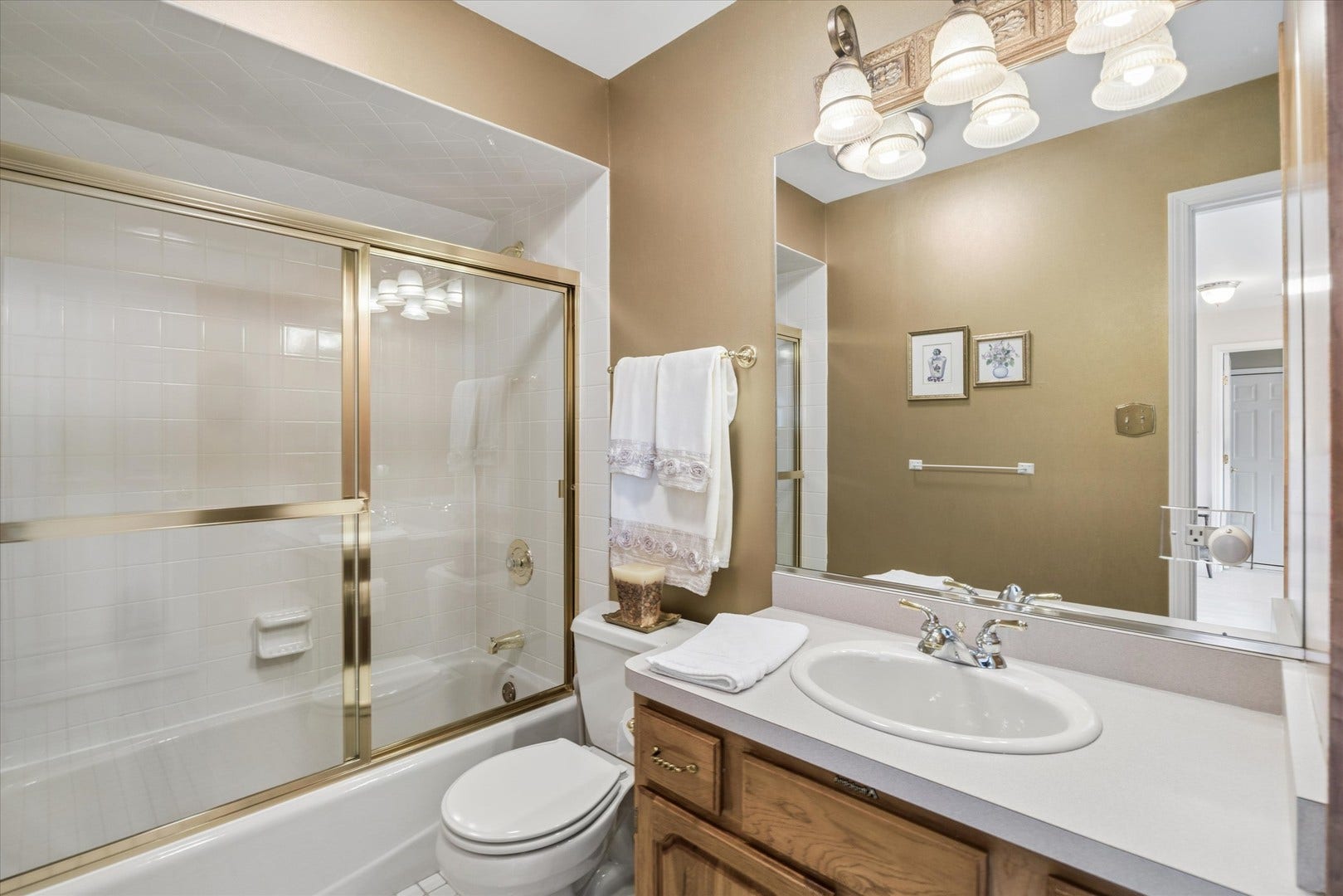 16814 Cardinal Drive, Orland Park, IL 60467 16814 Cardinal Drive, Orland Park, IL 60467