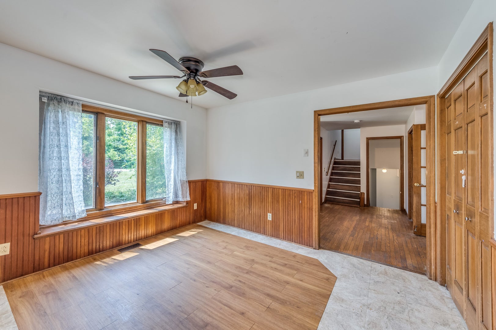 41W700 LENZ Road, Elgin, IL 60124 41W700 LENZ Road, Elgin, IL 60124