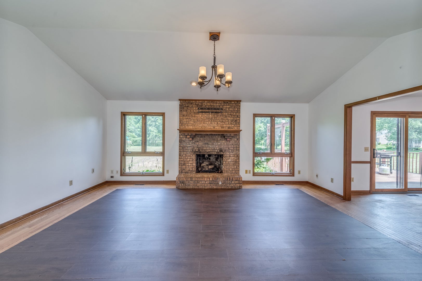 41W700 LENZ Road, Elgin, IL 60124 41W700 LENZ Road, Elgin, IL 60124