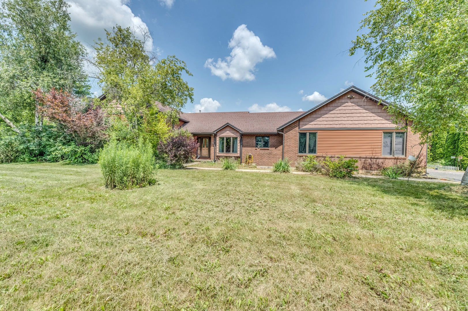 41W700 LENZ Road, Elgin, IL 60124 41W700 LENZ Road, Elgin, IL 60124