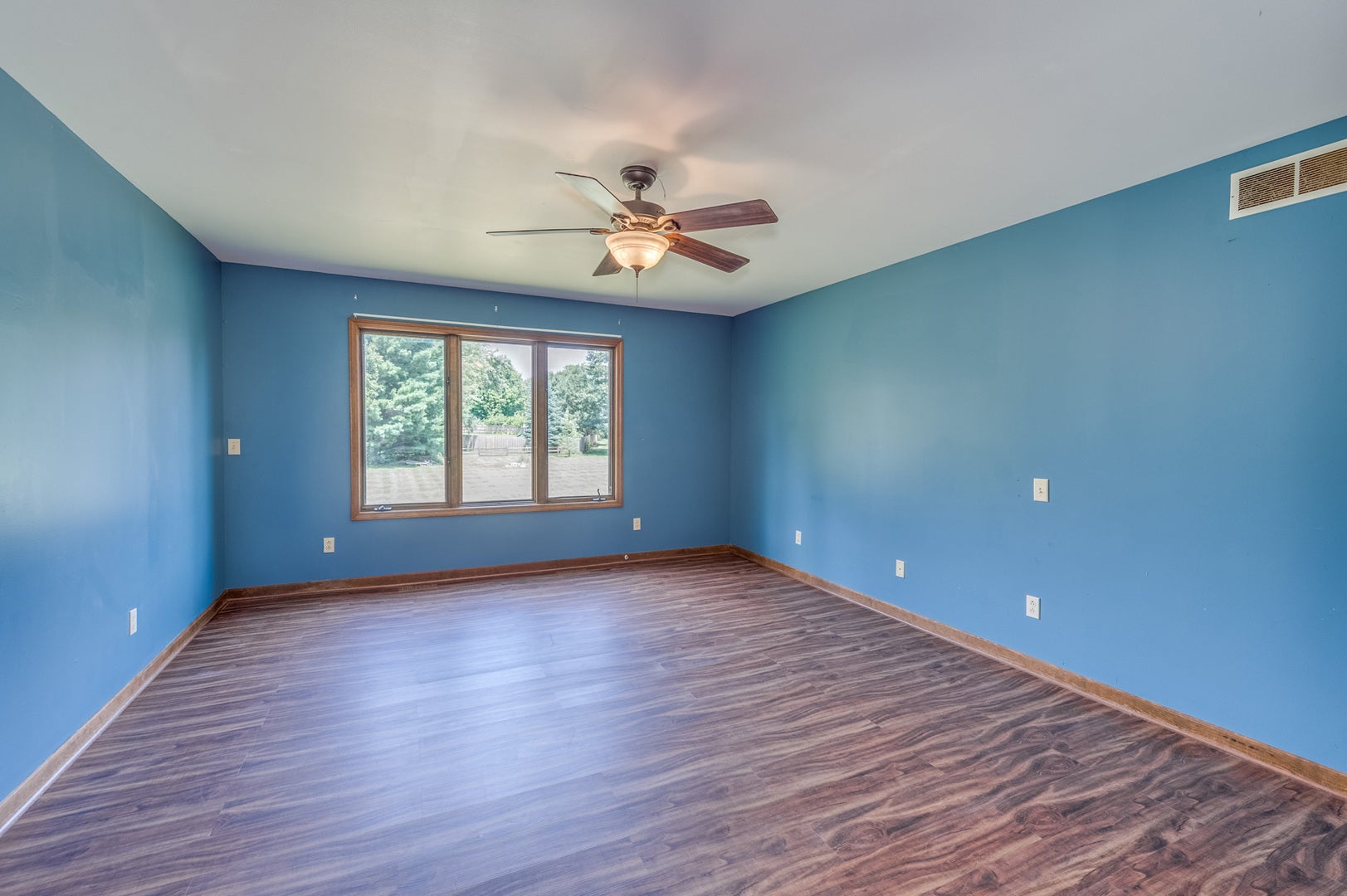 41W700 LENZ Road, Elgin, IL 60124 41W700 LENZ Road, Elgin, IL 60124