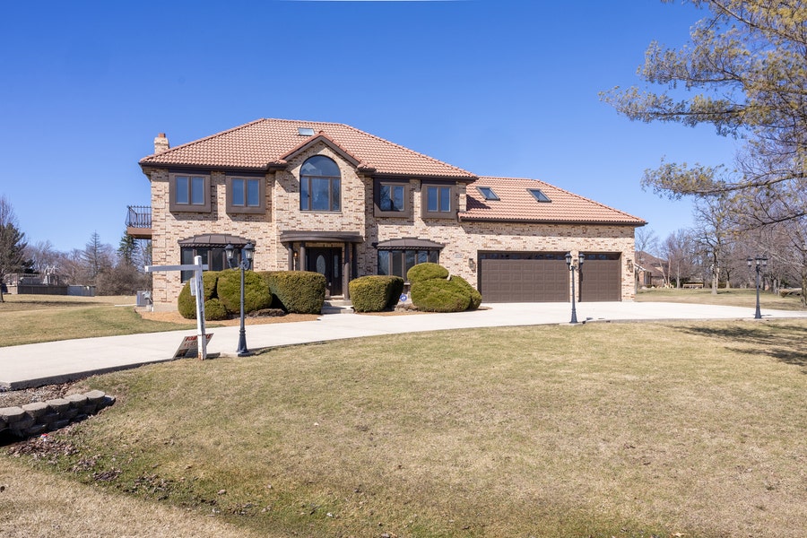 Property photo for 2658 E ROYAL RIDGE Drive, Crete, IL