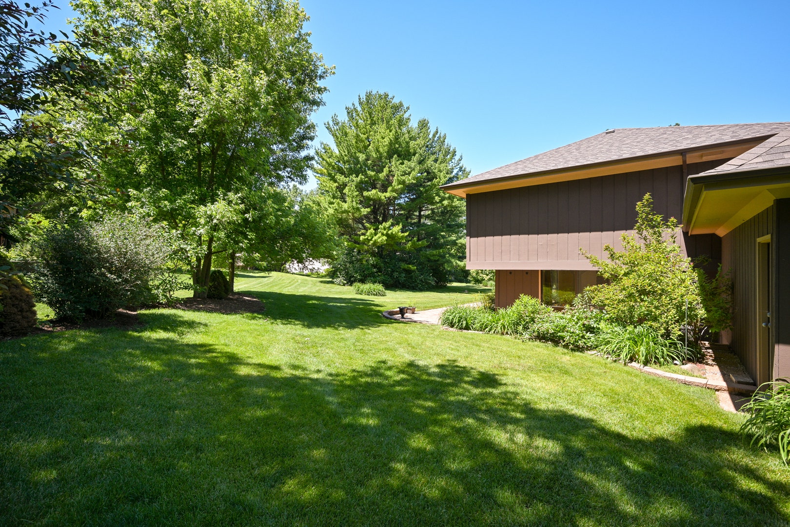1549 Snowberry Court, Downers Grove, IL 60515 1549 Snowberry Court, Downers Grove, IL 60515