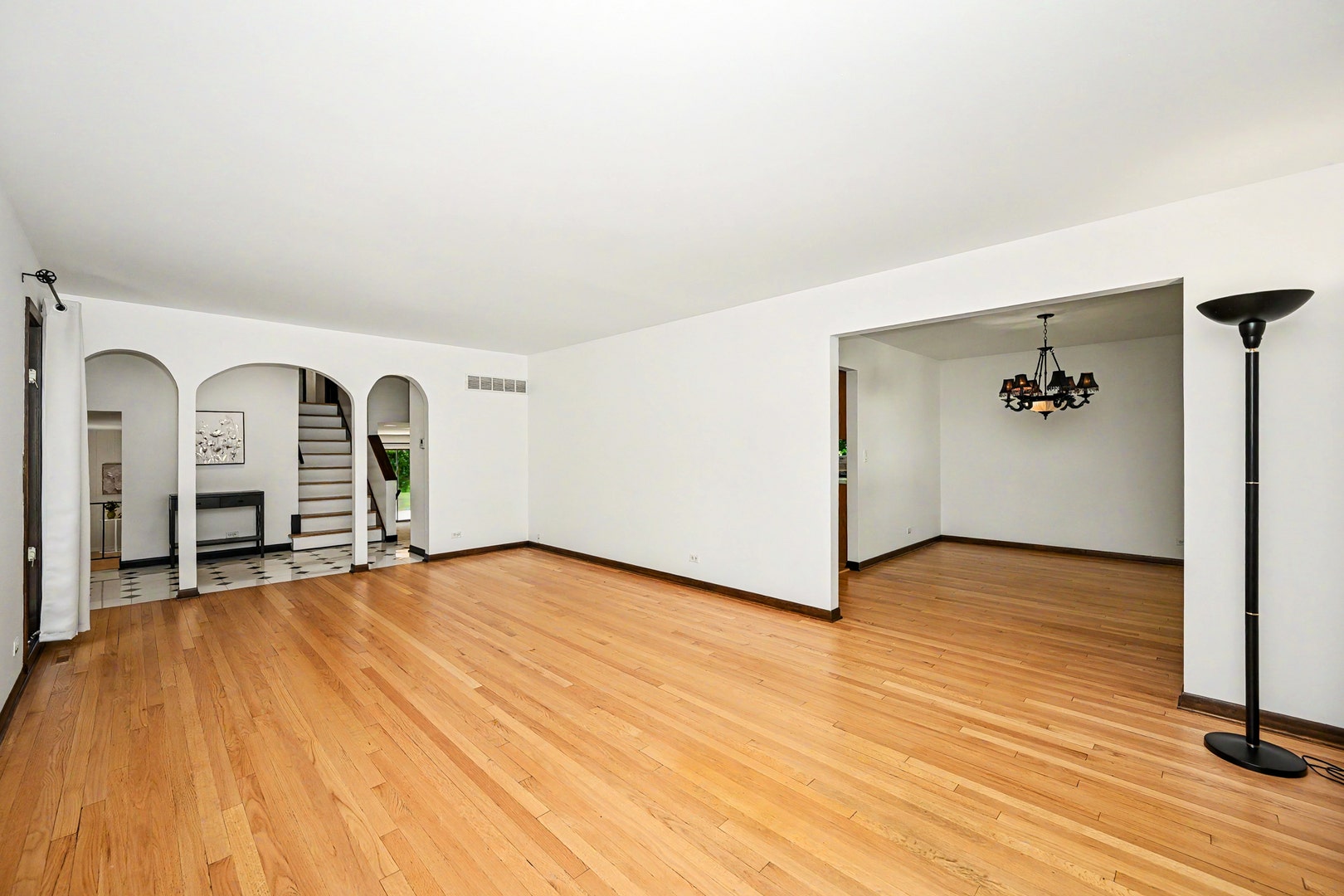 1549 Snowberry Court, Downers Grove, IL 60515 1549 Snowberry Court, Downers Grove, IL 60515