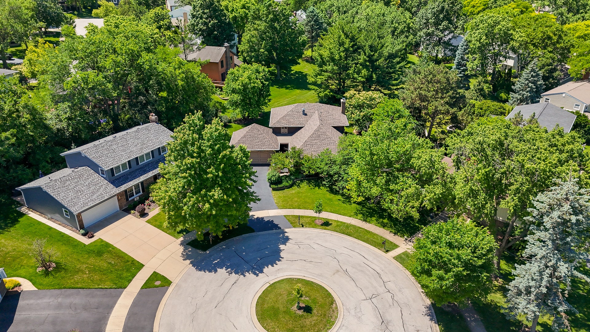 1549 Snowberry Court, Downers Grove, IL 60515 1549 Snowberry Court, Downers Grove, IL 60515